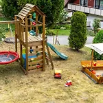 Haus Am Waldrand 아파트